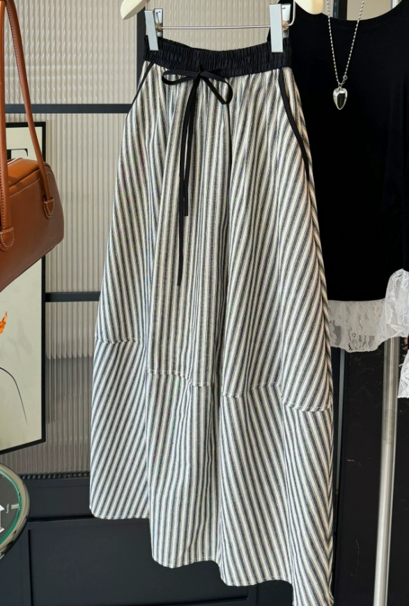 Casual Striped Elastic Waist Flared Long Skirt with Side Pockets QS109