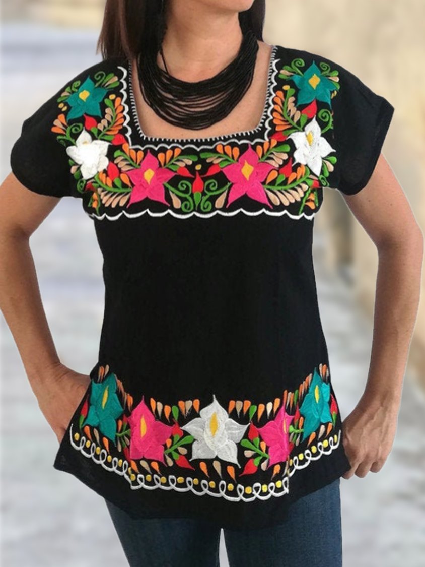 T-shirt ample ethnique à col carré UU23