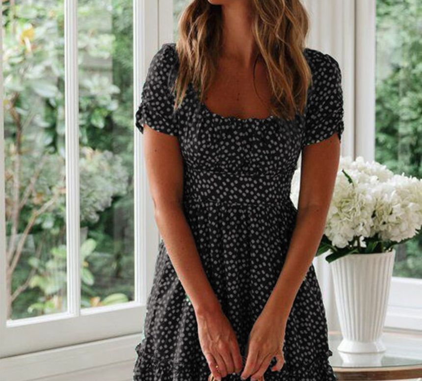 Kurzärmliges Midi-Hängerkleid in A-Linie mit Blumenmuster, eckigem Ausschnitt und YS1003