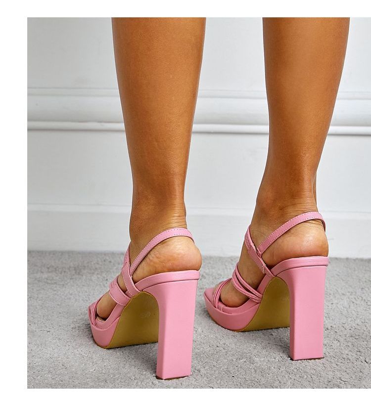 Block Heel Strappy Sandals AE1062