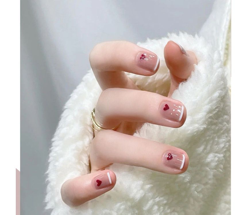 Heart Faux Nail Tips MJ21