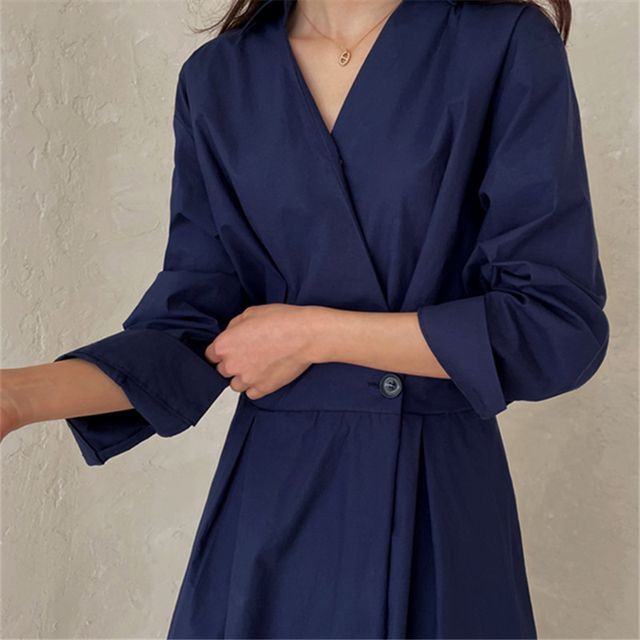 V-Neck Long-Sleeve Midi A-Line Dress AO3018