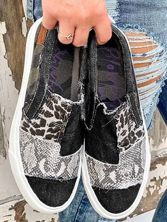 Vintage All Season Snakeskin Split Joint Sports & Outdoor Flat Heel Round Toe Fabric EVA Sneakers for Women QAS11