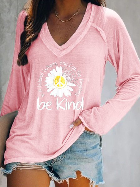 Lässiges bedrucktes Tunika-T-Shirt mit V-Ausschnitt und langen Ärmeln AH726