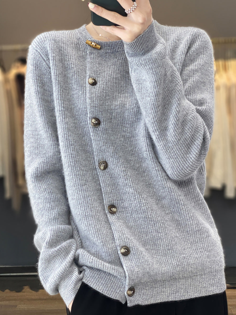 Women Autumn Solid Knit Wool Buttoned O-Neck Sweater WU024