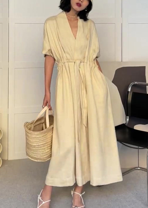 Modernes Sommerkleid aus Baumwolle in Beige mit V-Ausschnitt und Taschen 