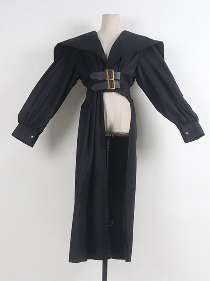 Robe longue noire plissée asymétrique à revers et ceinture moderne 