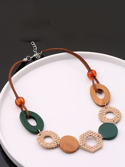 Collier géométrique en bois ethnique pour femme