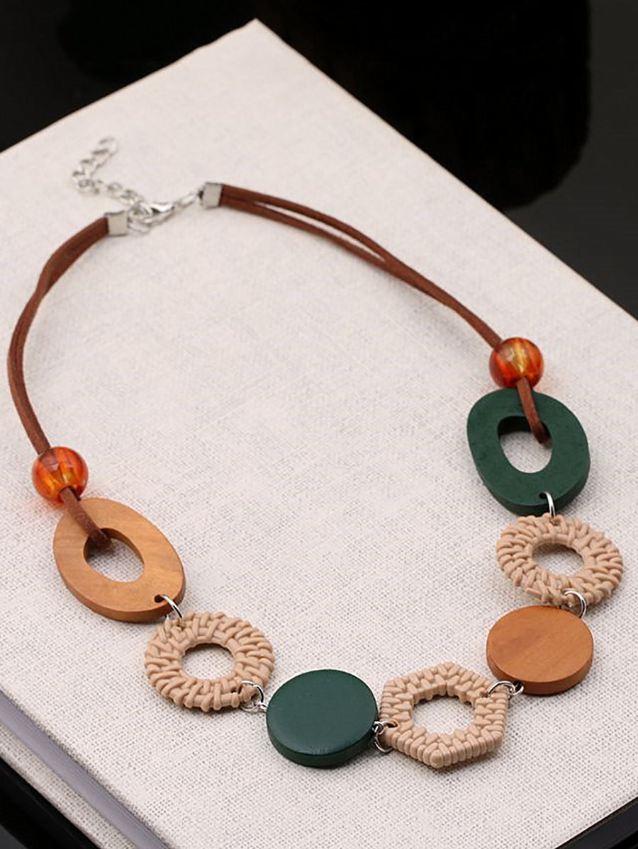 Collier géométrique en bois ethnique pour femme