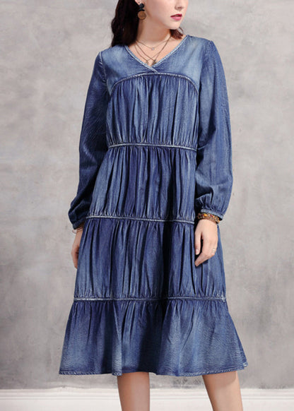 Robe longue décontractée en denim bleu à col en V froissé et à manches longues NN018 