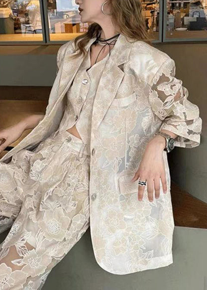 Ensemble pantalon et gilet léger et ajouré de luxe, blanc, dentelle 