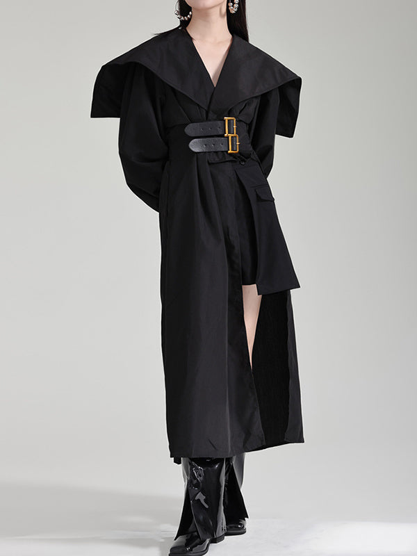 Robe longue noire plissée asymétrique à revers et ceinture moderne 