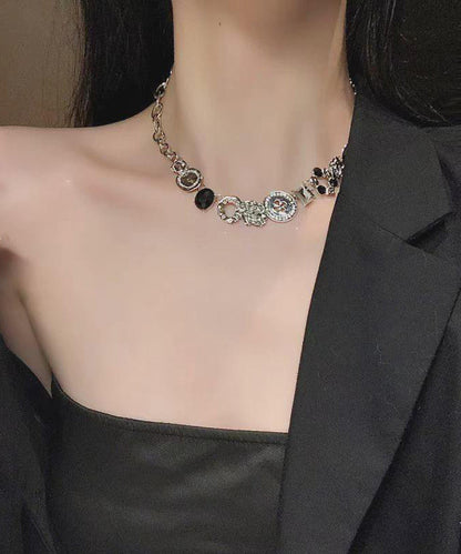 Collier de perles en zircon avec bouton en alliage