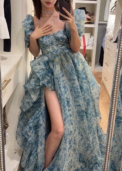 Belle robe longue en mousseline de soie à imprimé bleu avec volants et ouverture latérale pour l'été XX041