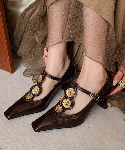 Belles chaussures à talons avec boucle dorée et bride à épissure DD1060