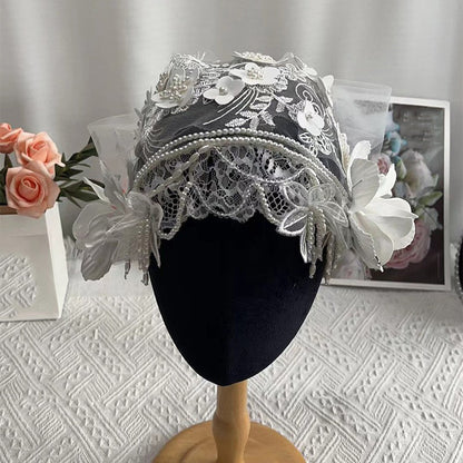 Magnifique chapeau patchwork en dentelle blanche à fleurs perlées ZZ035