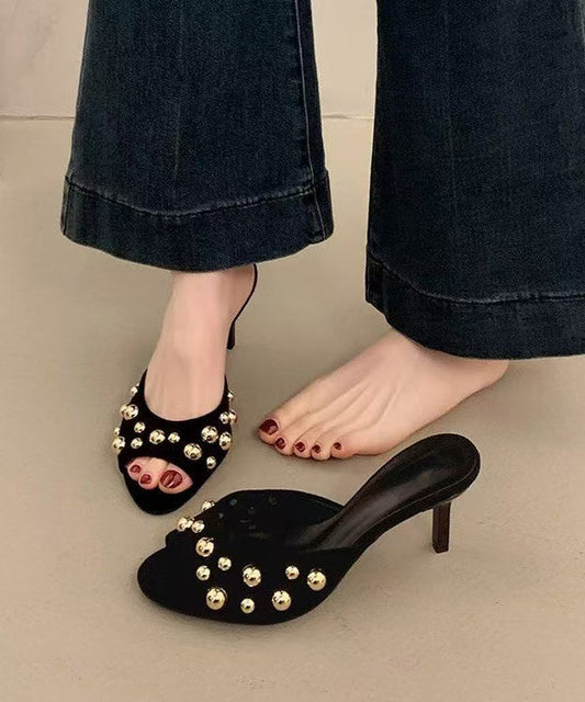 Sandales à talons rivetées en daim noir à épissures hautes uniques