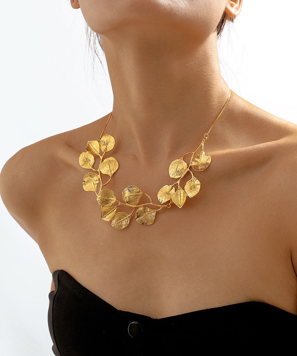Collier princesse bohème en alliage de métal doré avec feuilles YI009