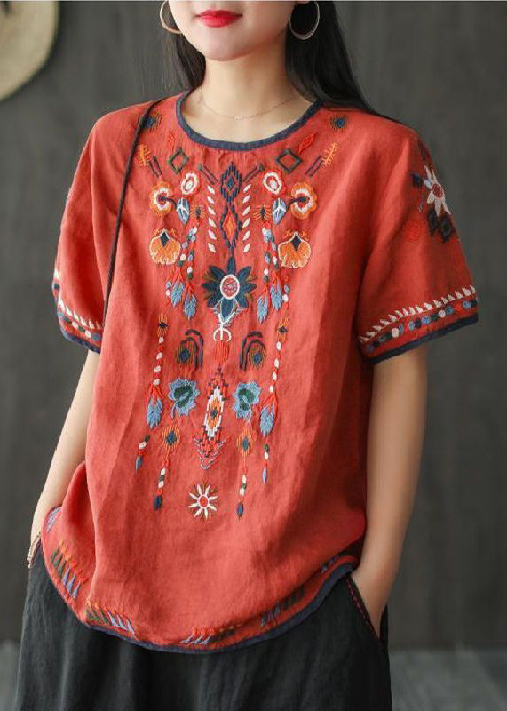 T-shirt bohème ample en coton blanc brodé pour l'été TN016