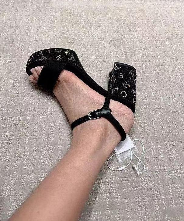 Boutique Schwarze Sandalen mit Blockabsatz und Peep-Toe-Schnürung, Zirkonia, OI027