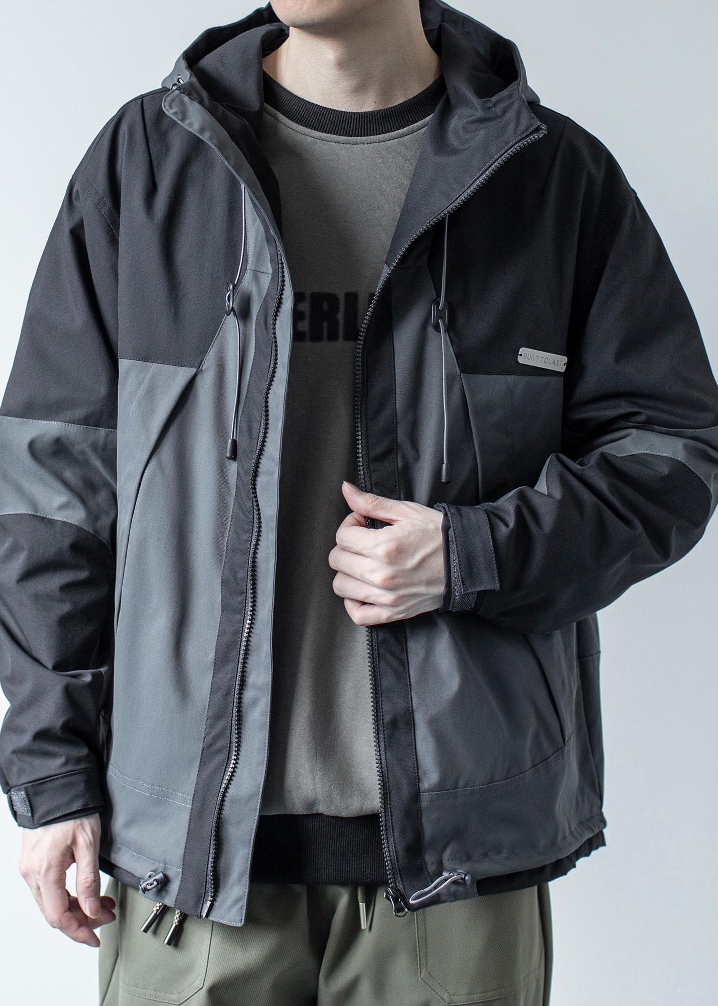 Manteau à capuche décontracté en coton kaki avec poches foncées pour homme