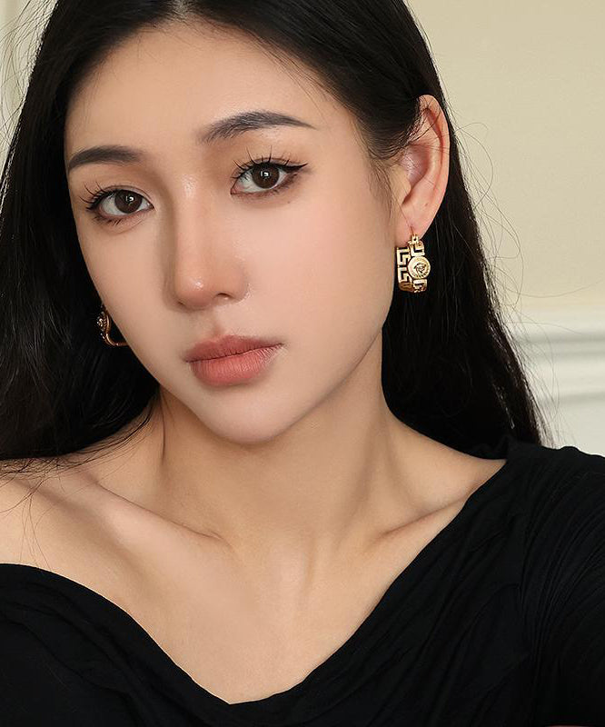 Casual Gold Metal Relief Portrait Hollow Out Hoop Earrings QZ008