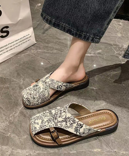 Sandales à enfiler en satin noir à imprimé ajouré de style chinois AP1034