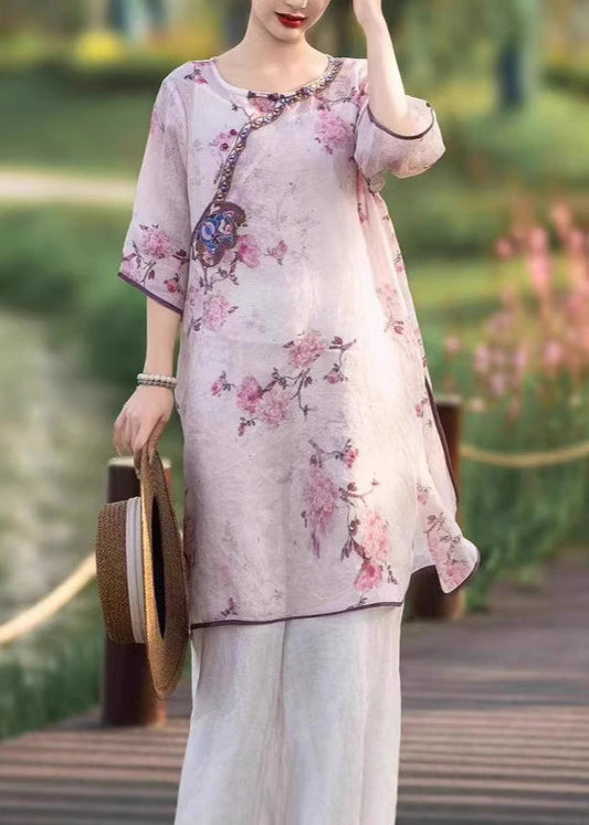 Besticktes Kleid im Rosa-Sommer-Leinen-Stil, seitlich offen