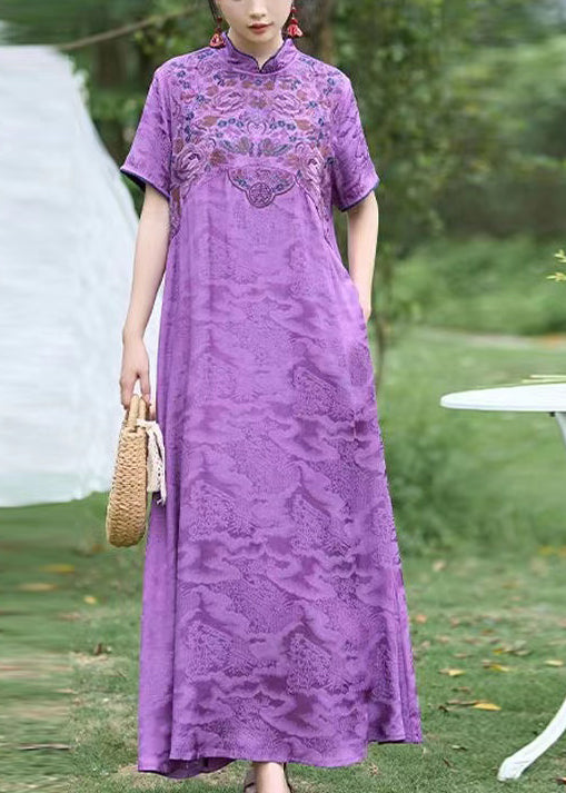 Lila Besticktes Seidenkleid im chinesischen Stil mit Stehkragen, Sommer WW1016