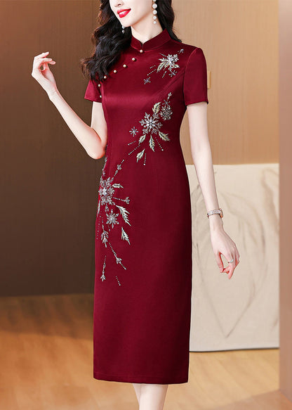 Robe d'été en soie rouge vin de style chinois avec col montant et zircon ouvert sur le côté BB018