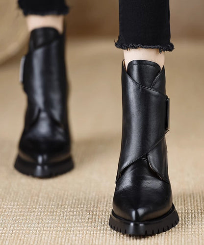 Edle schwarze Stiefeletten mit dickem Absatz und Splicing-Effekt TE016