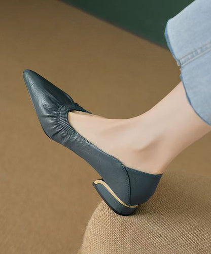 Chaussures plates élégantes pour femmes en cuir de vachette noir à bout pointu AP1024