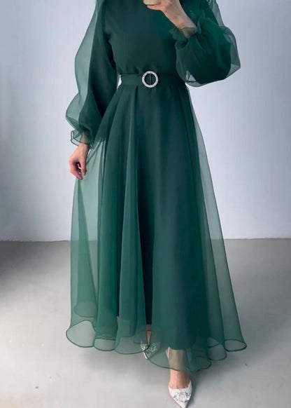 Robe longue en tulle à col montant et demi-manches verte élégante pour l'automne QL031