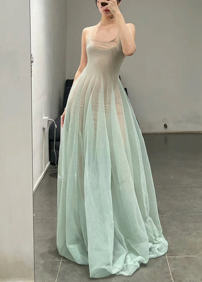 Robe élégante à bretelles spaghetti en tulle vert clair à col rond sans manches AH697