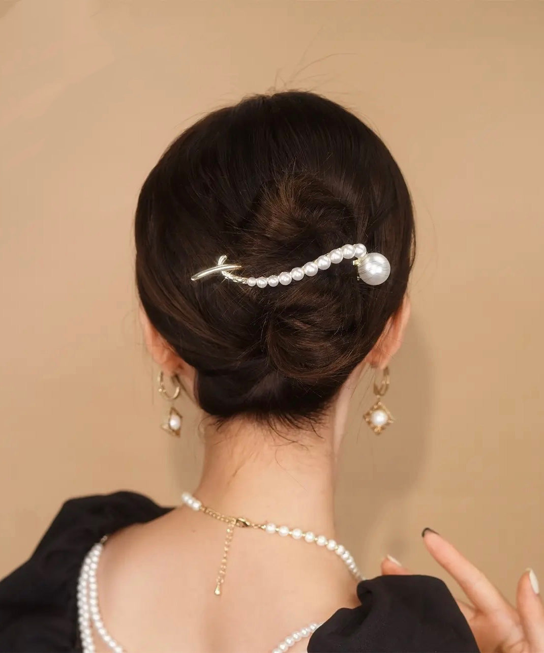 Elegant White Alloy Pearl Zircon Fish Tail Clip Hairpin WO038