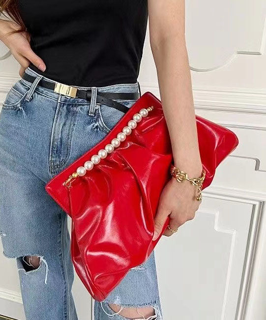 Fashionable Versatile Red Pleated Pearl Handbag GG069