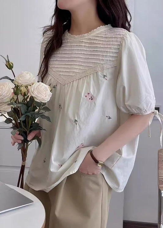 Chemise fine froissée beige en coton brodé d'été