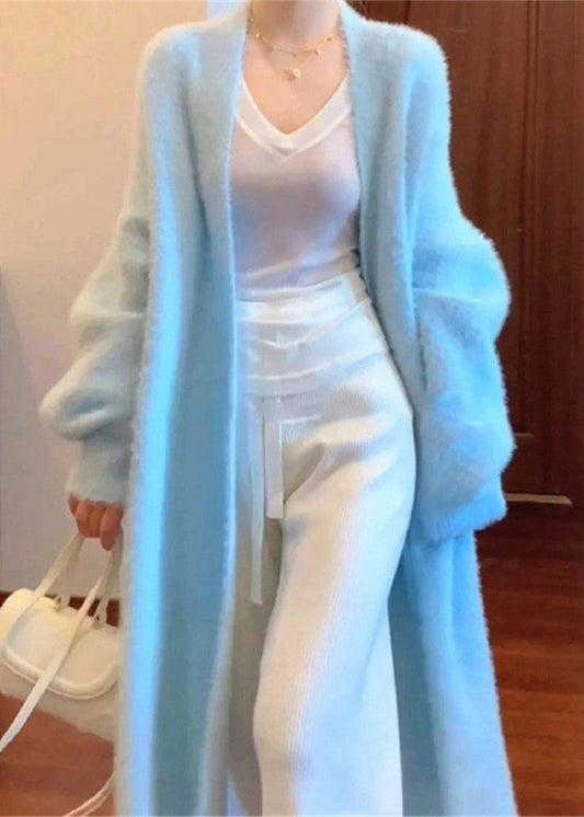 Feine blaue Strickjacke aus Nerzhaar mit V-Ausschnitt, Herbst RL012