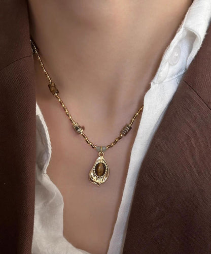 Collier avec pendentif en cristal œil de tigre et cuivre fin, ensemble de deux pièces QZ010