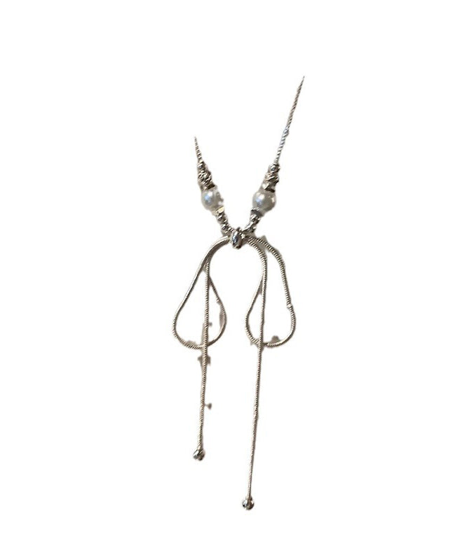 Collier avec pendentif en forme de nœud en alliage de soie fine et perles YU002