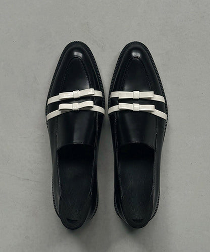 Bout pointu et nœud ajusté en cuir de vachette noir épais