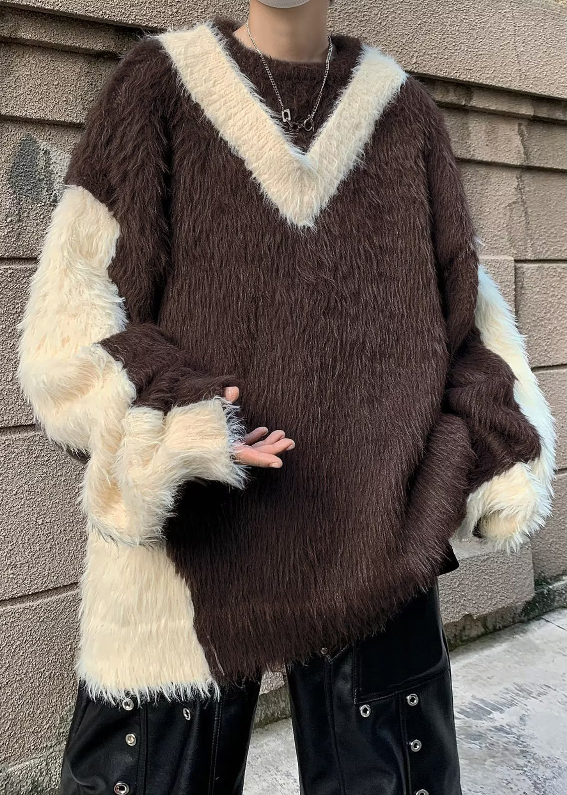 Französisch Beige O-Ausschnitt Patchwork Nerz Samt Herren Pullover Winter RC042