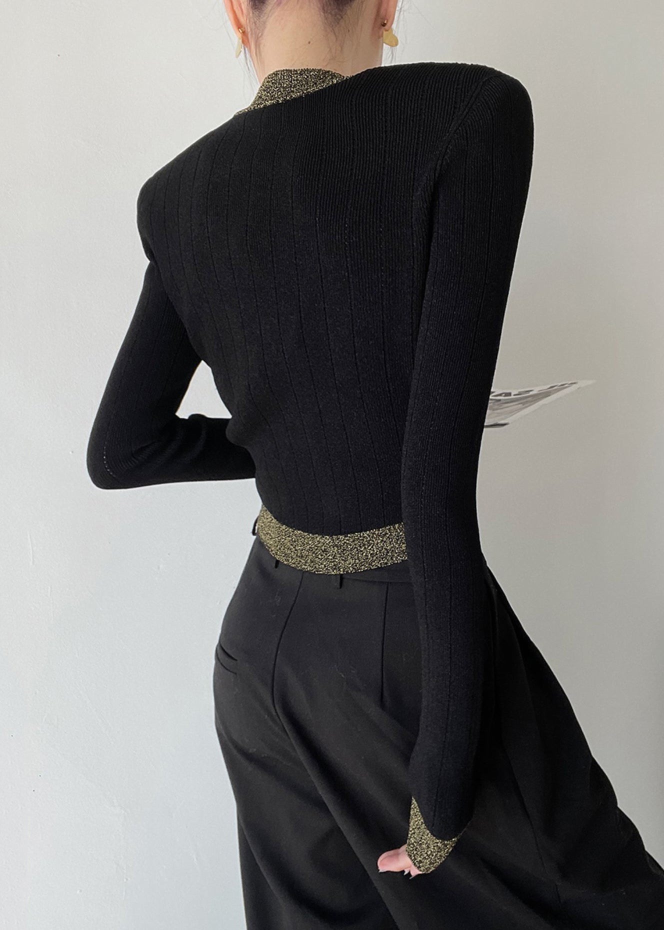 Cardigan court en laine noir à col en V et boutons, printemps TY028