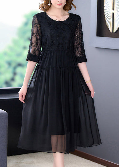 Robe longue en mousseline de soie noire froissée à lacets et demi-manches OP1008