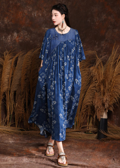 Robe longue en jean froissé à imprimé bleu français à demi-manches MN066