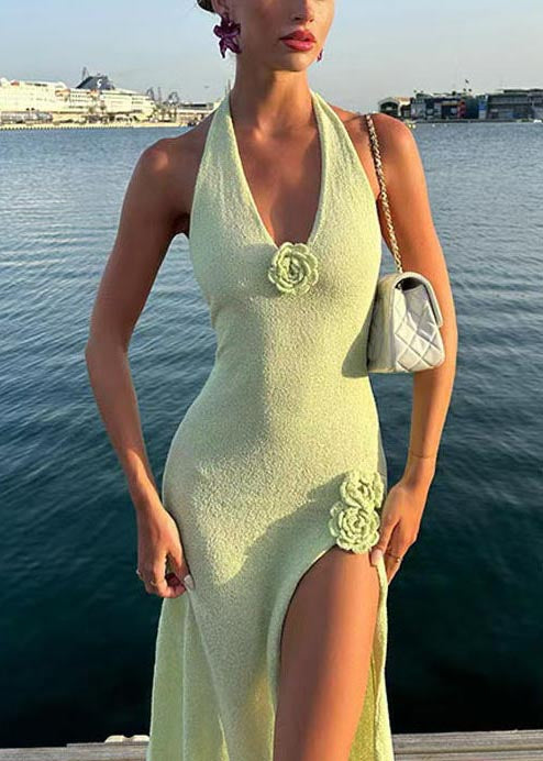 Robe fleurie en tricot français fruité, ouverte sur le côté, décorée de vert