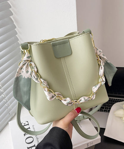 Bucket Bag aus französischem Kalbsleder in Grün