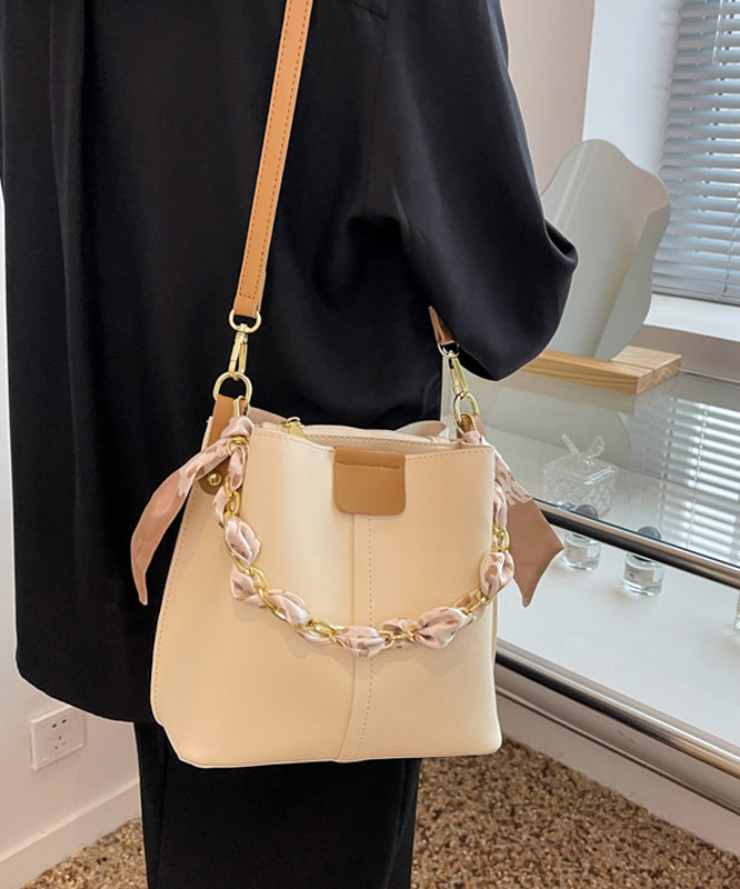 Bucket Bag aus französischem Kalbsleder in Grün
