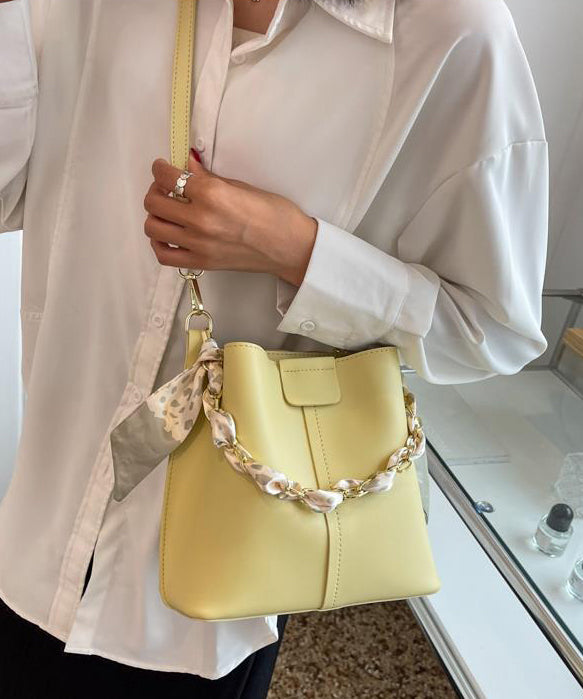 Bucket Bag aus französischem Kalbsleder in Grün