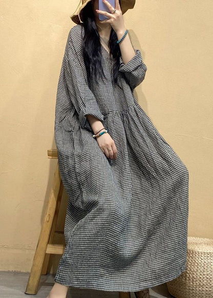 Robe longue en lin à petits carreaux et col en V pour l'automne AU1054